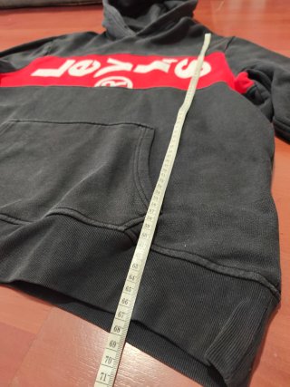 Sudadera Levi's Negra y Roja