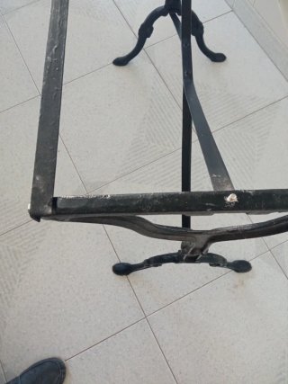 Mesa Mármol y Forja Negra. SOLO EN PERSONA. SADA.
