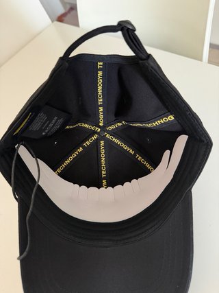 Cappellino Technogym Nuovo Nero Giallo