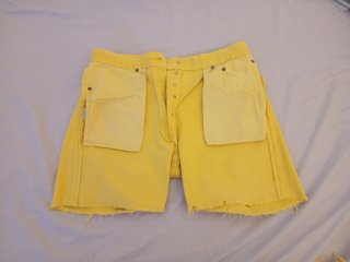 Pantalones cortos Levi's amarillos