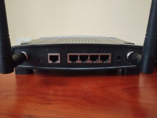 Router Inalámbrico neutro Linksys WRT54GL dd-wrt