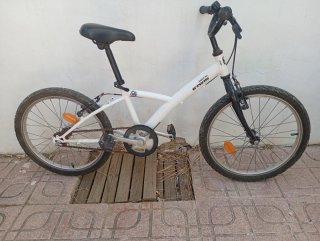 Bicicleta infantil B'TWIN blanca