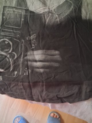 Camiseta tirantes negra con estampado mujer