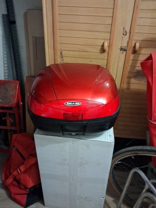 Baúl Moto SH37 Rojo