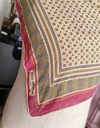 Pañuelo Paco Rabanne Beige y Rosa