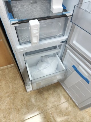 Nevera Candy Blanca