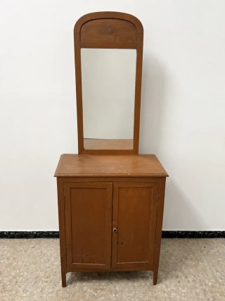 Recibidor madera antiguo con espejo