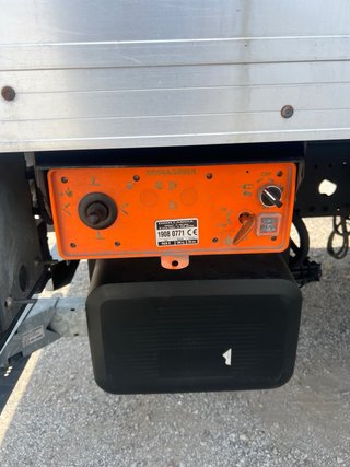 Plataforma Elevadora Camión 1500kg DHOLLANDIA