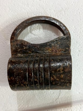 Lucchetto antico in ferro