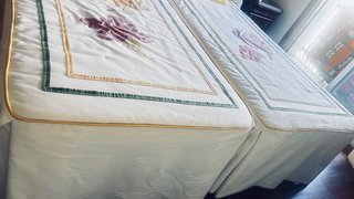 Colchas y cabezales cama 90 + cuadros