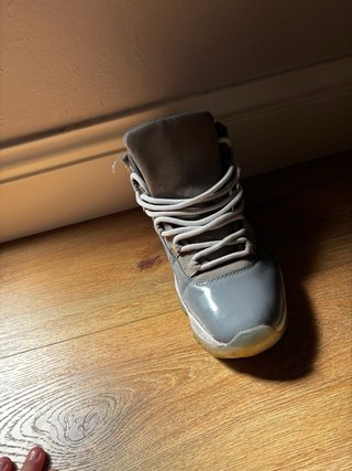 Zapatillas Jordan Gris y Blanco