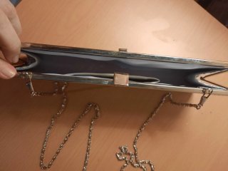 Bolso de mano plateado para fiesta