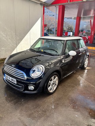 MINI Cooper d 2012