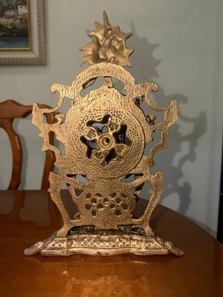 Reloj de mesa antiguo dorado
