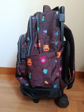 Mochila Totto con ruedas y estampado