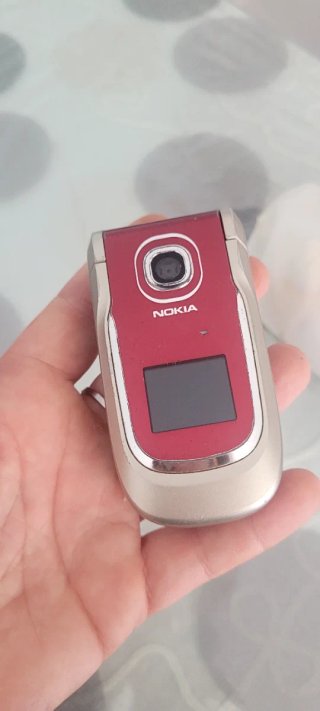 Móvil Nokia Rojo y Plateado