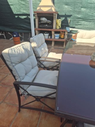 Mesa de patio con 6 sillones