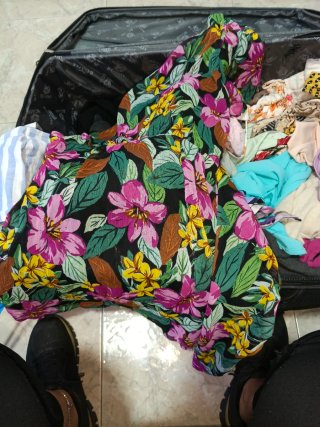 Lote Ropa Bershka, Mango, Zara Talla Única