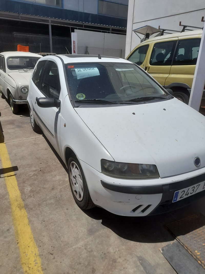 FIAT Punto 2002 - foto 1