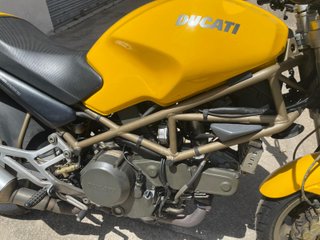 Ducati Monster 750 Año 2000 - Perfecto estado.