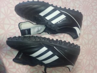 Zapatos Adidas Kaiser 5