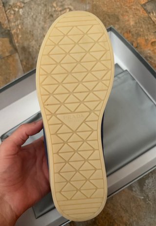 Zapatillas Prada Azul y Beige