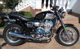 Triumph Thunderbird Adventure 900 - Modelo Raro