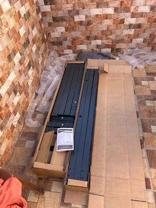 Pérgola exterior con techo retráctil