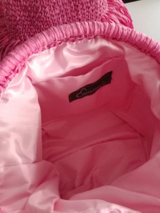 Bolso rafia fucsia hecho a mano con flecos