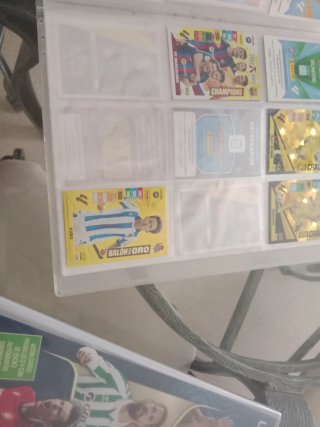 Lote 3 Álbumes Coleccionismo (Pokémon, LALIGA)