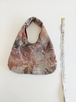 Bolso de tela con motivos florales