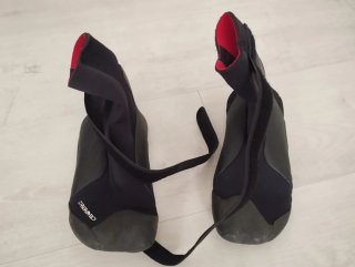 ESCARPINES SURF NEGROS NUEVOS  36/37