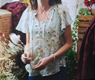 Blusa H&M floral verde talla M