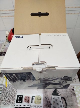 SET DE MESA ZARA HOME x BBVA 53 PIEZAS.SIN ESTRENA