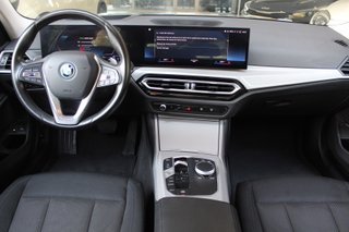 BMW SERIE 3 320e (2022)