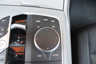 BMW SERIE 3 320e (2022)