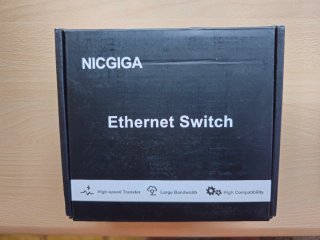 Conmutador 2 Puertos 10Gb + 4 Puertos 2.5Gb Base-T