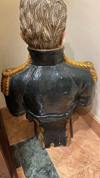 Mascarón de proa antiguo