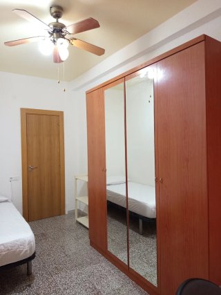 Habitación chica ESTUDIANTE