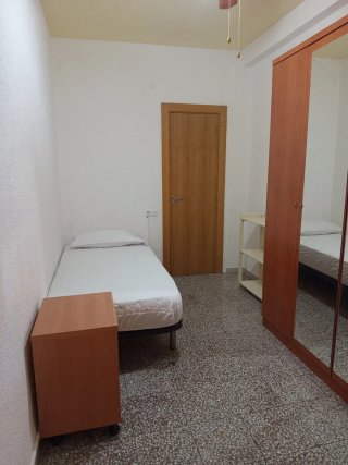 Habitación chica ESTUDIANTE