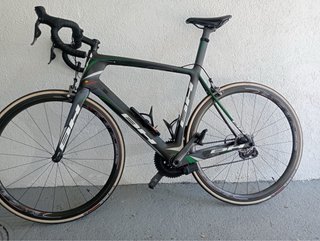 Bicicleta de carretera BH