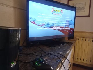 Xbox 360 S 250GB (LEGGI DESCRIZIONE)