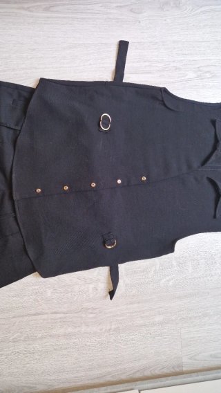 Conjunto Zara chaleco y pantalón negro
