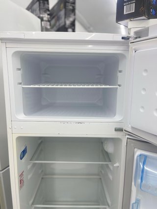 Nevera marca BEKO con garantía transporte