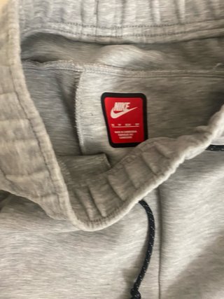 Pantalone Nike Tech Grigio