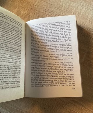 El nombre de la Rosa - Umberto Eco