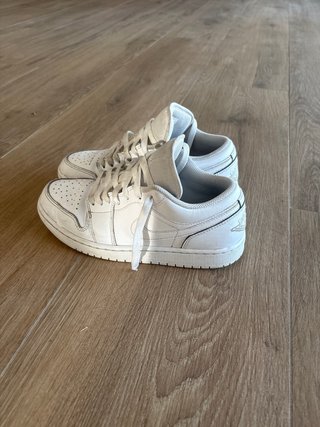 Nike Air Jordan 1 Low Talla 40