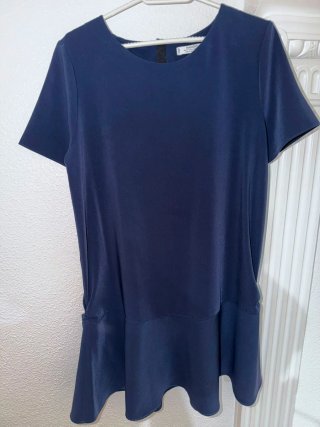 Vestido Mango azul manga corta talla M