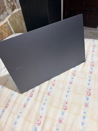 Samsung Laptop Gris/Plateado COMPRADO EN AMAZON