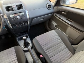 Suzuki SX4 1.6 GL 2WD